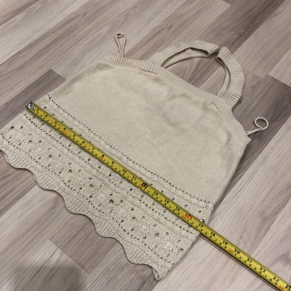 Crocheted cropped camisole - Picture 4 of 6
